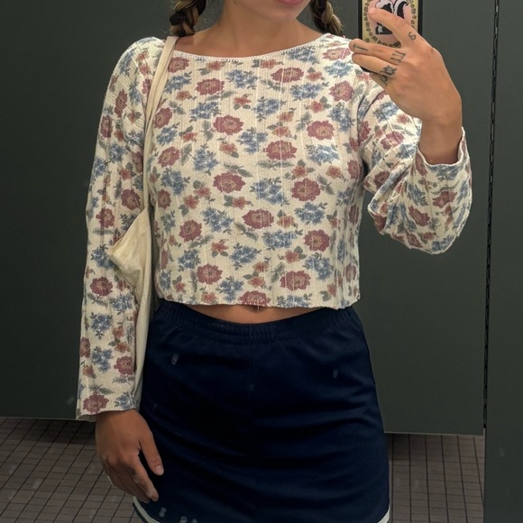 Top - Picture 9 of 9